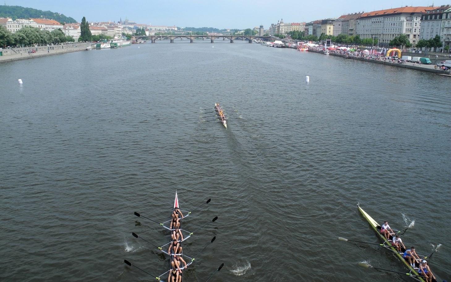 Our Juniors in a comfortable leading position. Panorama of Prague in the background