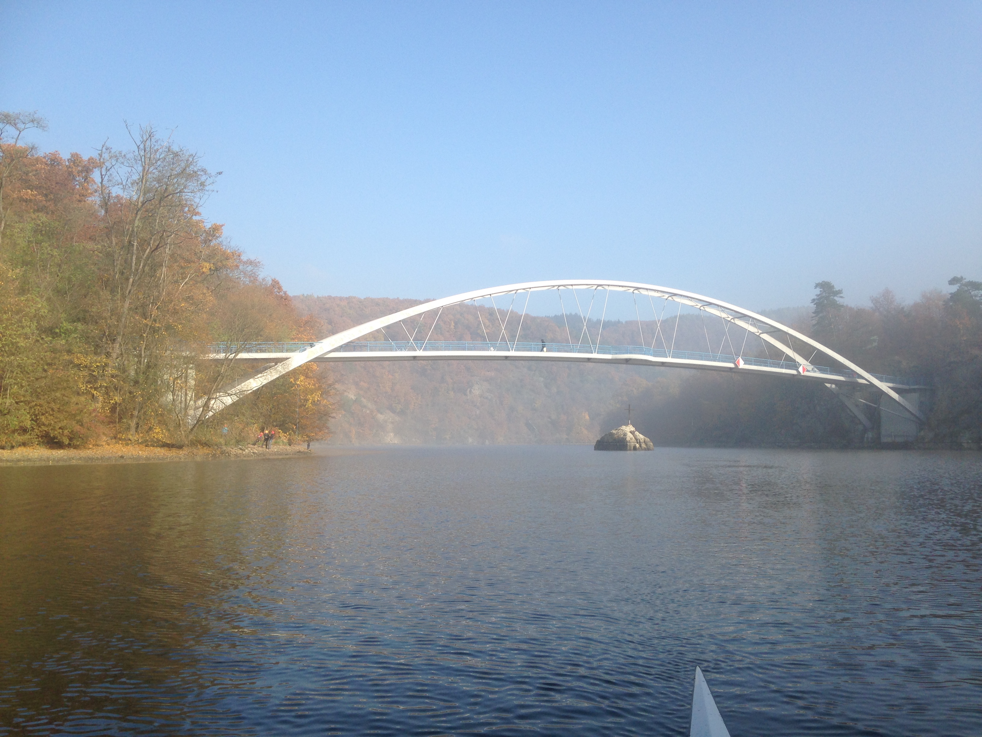 The foot bridge at Veveří castle